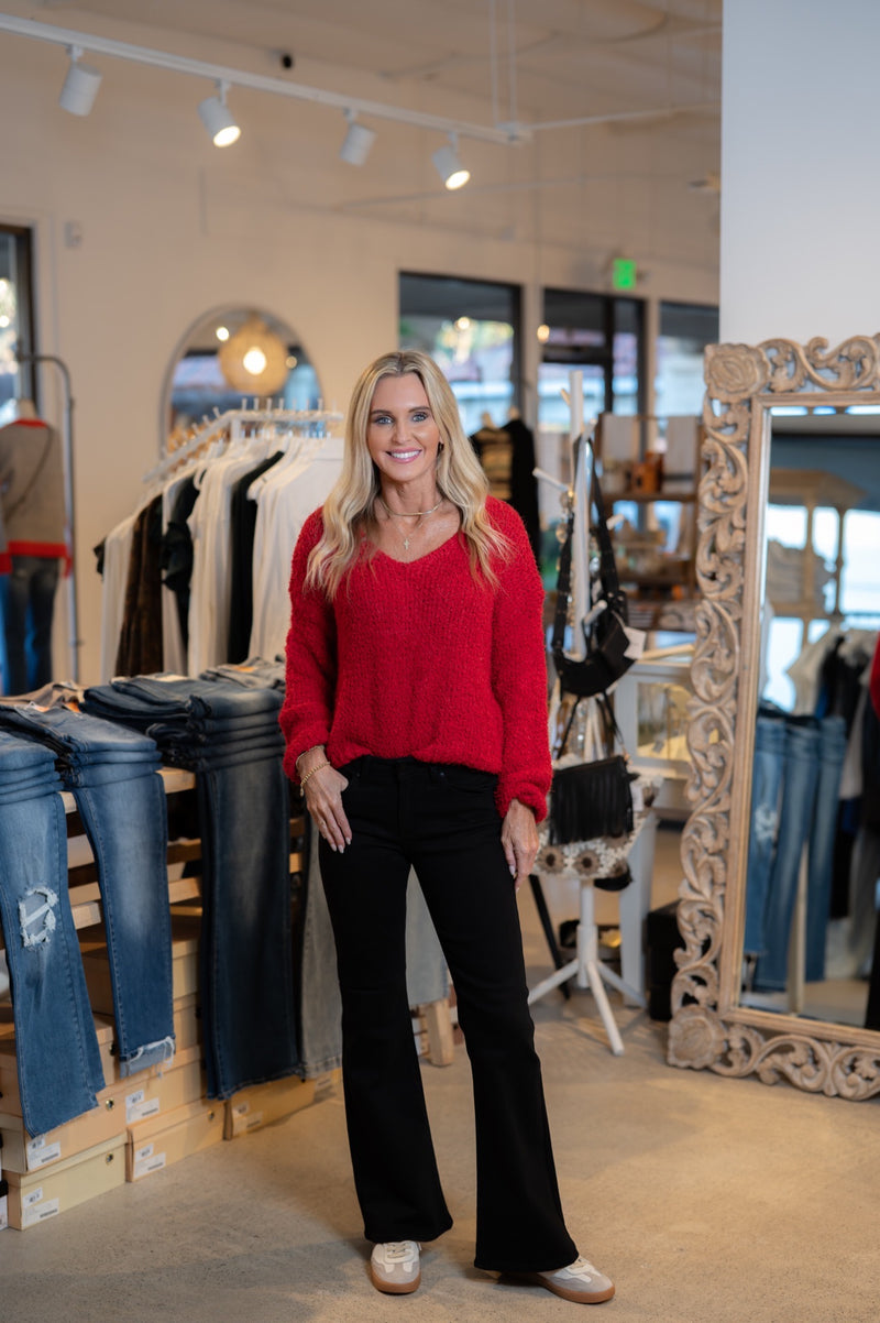 FLUFFY V-NECK CROPPED SWEATER - RED