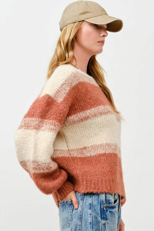 COLOR BLOCK FUZZY KNIT SWEATER - OATMEAL/RUST
