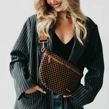 WESTLYN WOVEN BUM BAG - CHECKERED TAN/BLACK