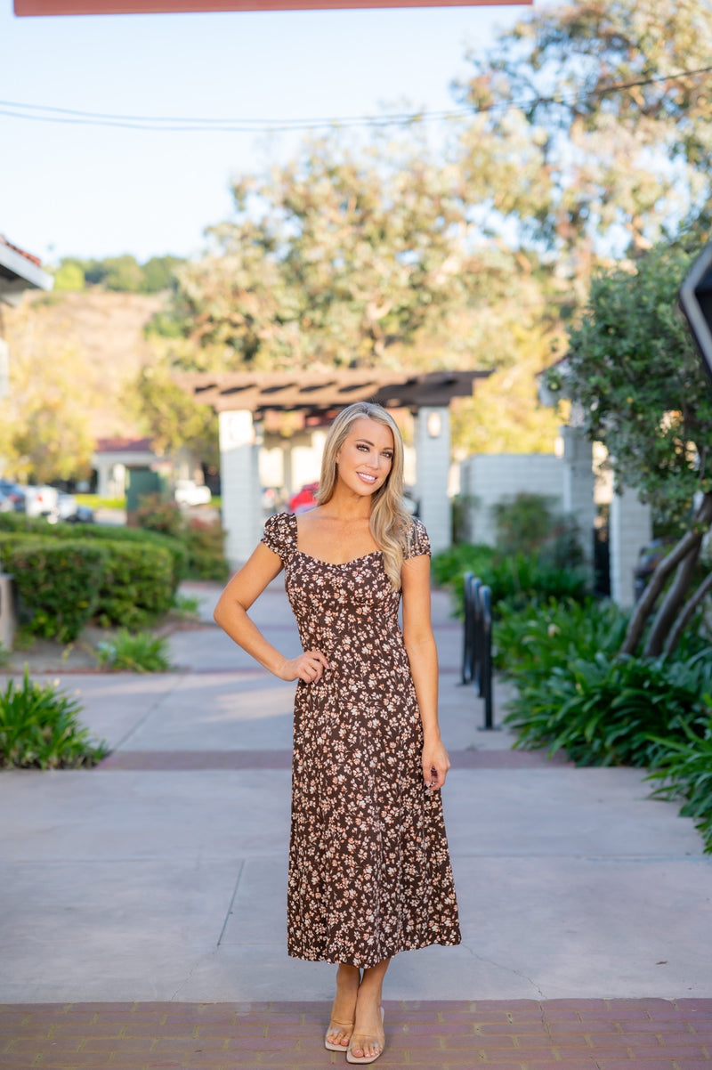 PRINCESS NECKLINE MIDI DRESS - BROWN/RUST