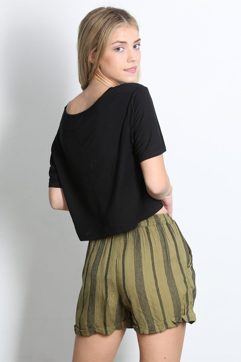 STRIPED SHORTS WITH BELT - OLIVE