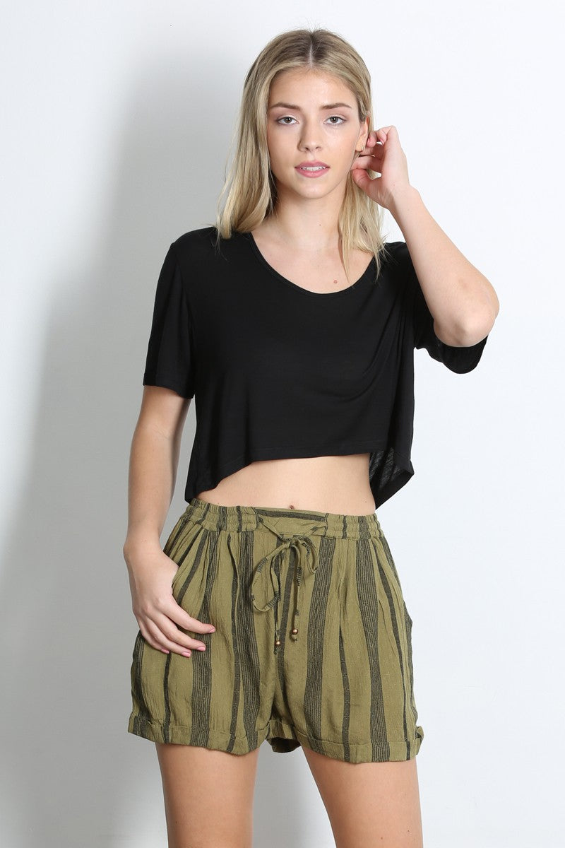 STRIPED SHORTS WITH BELT - OLIVE