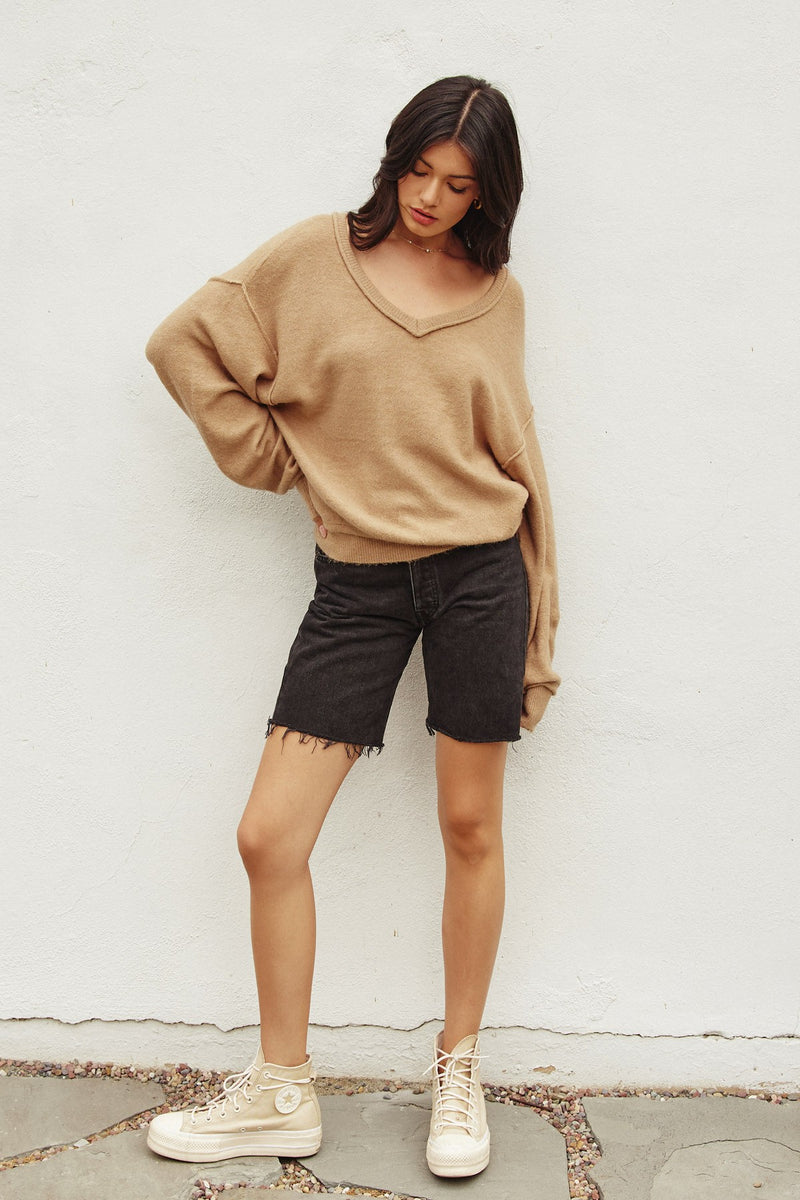 SLOUCHY PULLOVER SWEATER - CAMEL