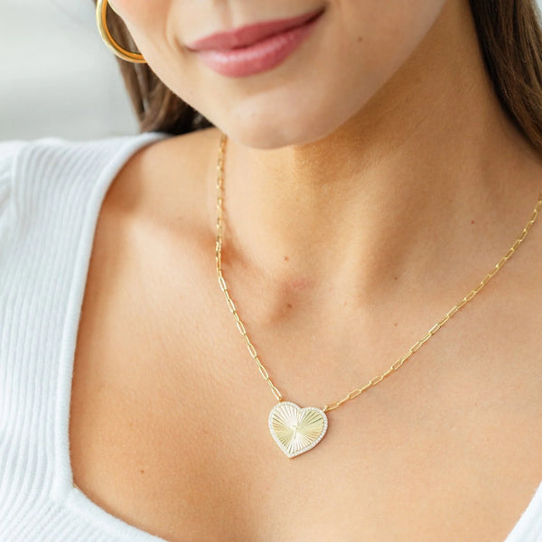 PAVE CROSS HEART BURSST NECKLACE - GOLD