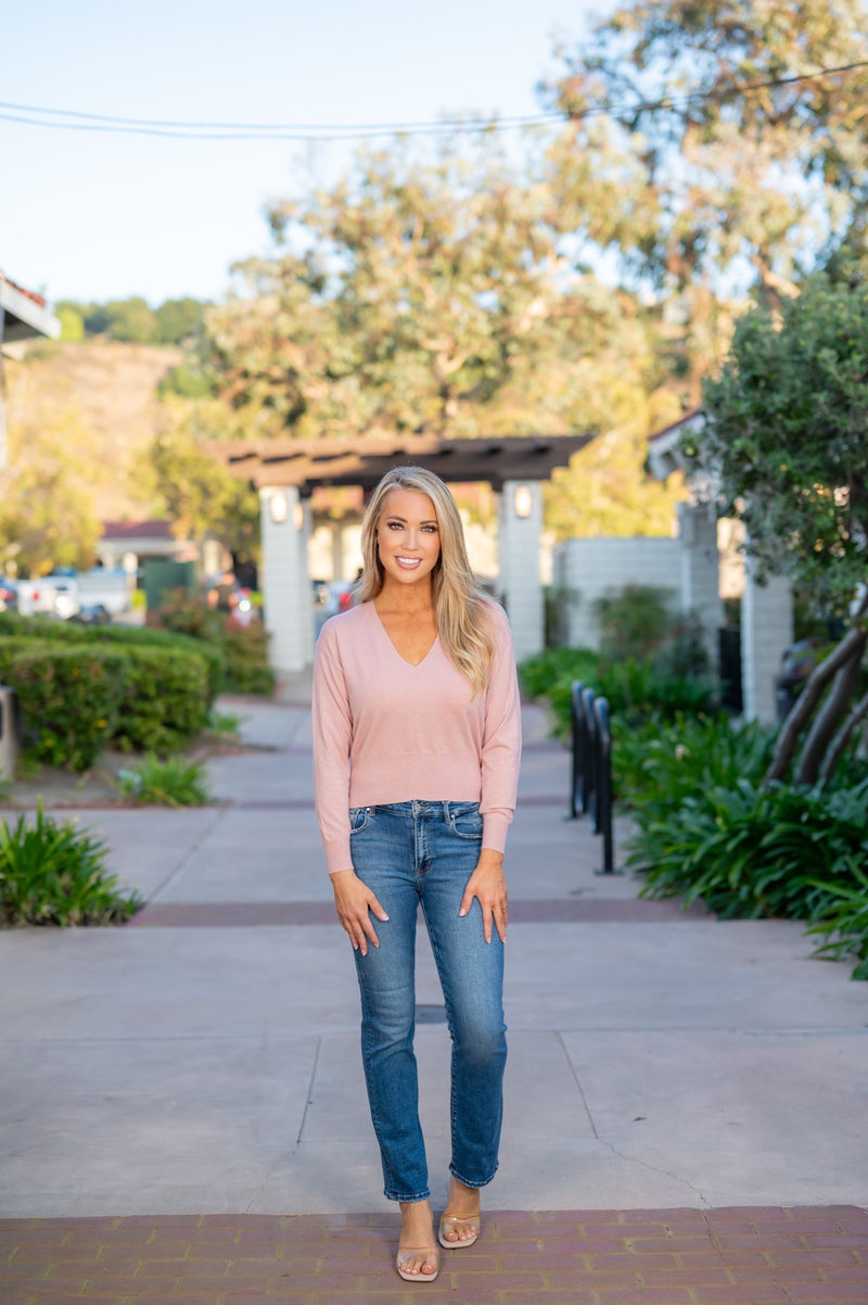 LIGHTWEIGHT V-NECK SWEATER - PEACH