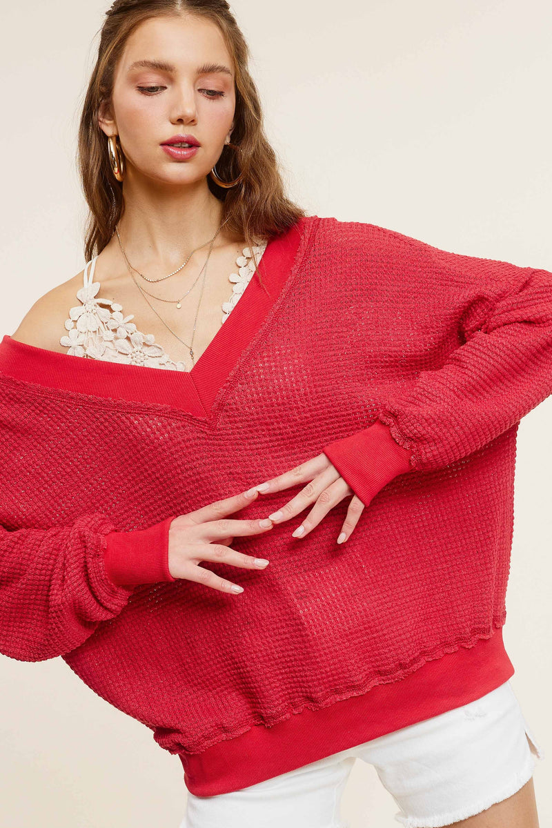 OVERSIZED V-NECK WAFFLE SWEATER - TOMATO