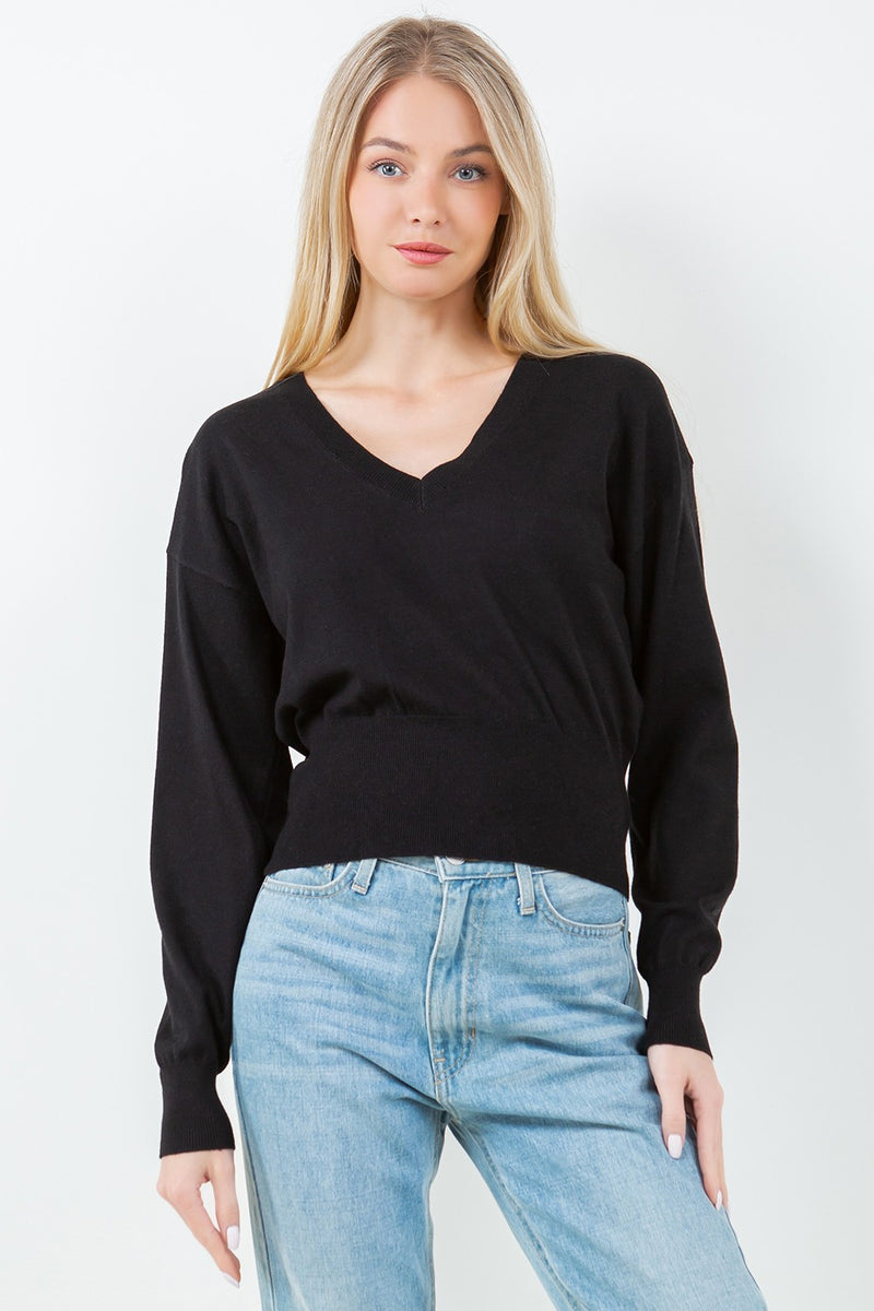 LIGHTWEIGHT V-NECK SWEATER - BLACK