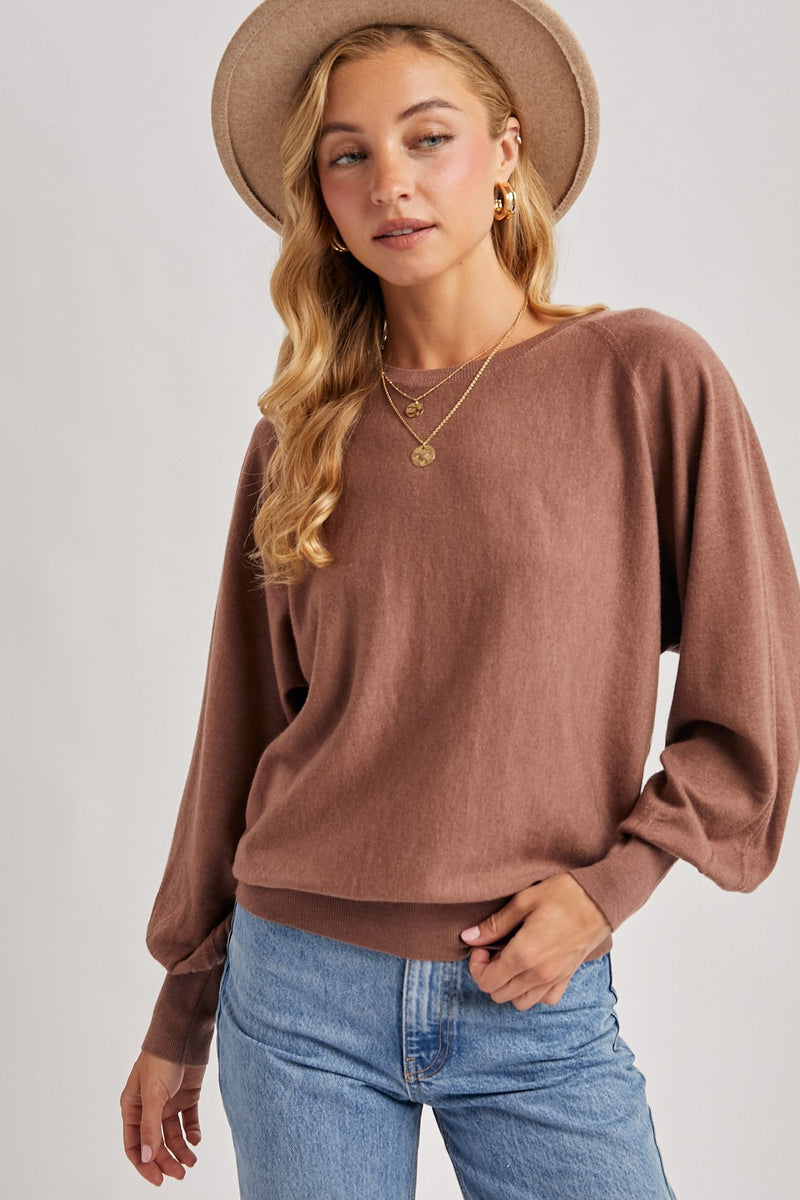 LIGHTWEIGHT KNIT SWEATER - MOCHA