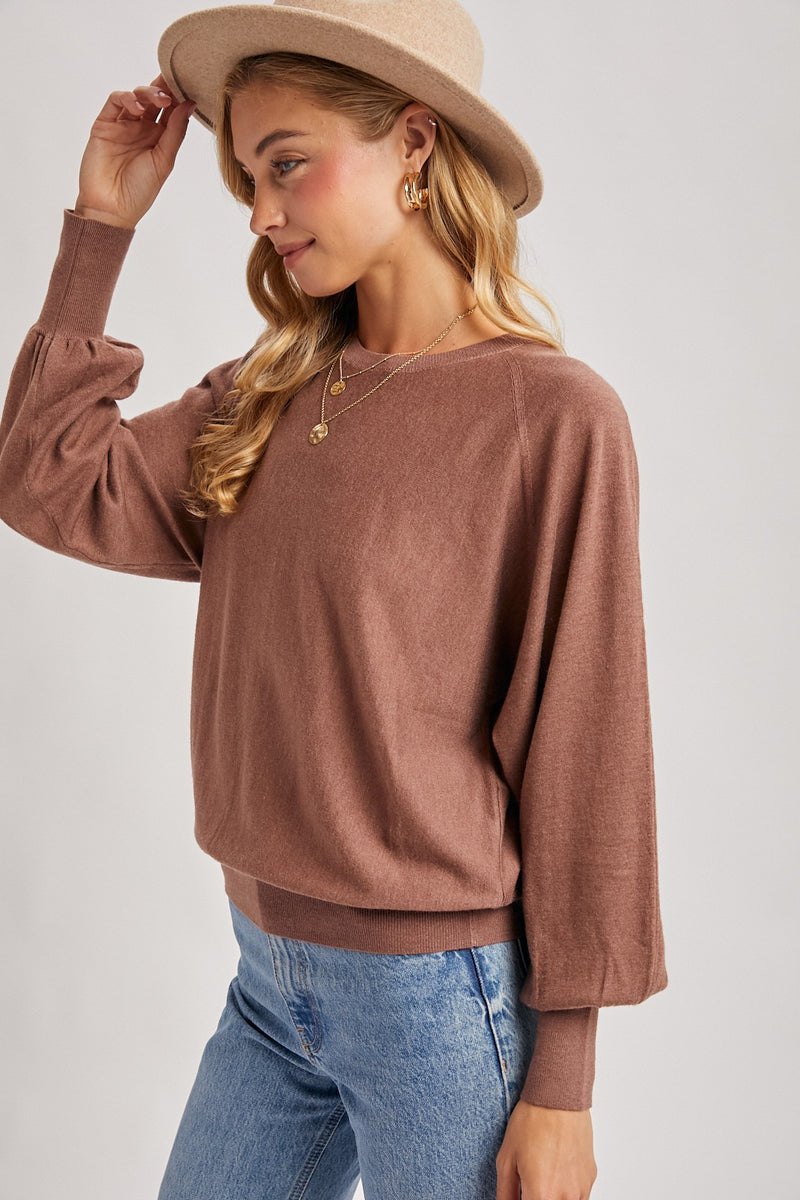 LIGHTWEIGHT KNIT SWEATER - MOCHA