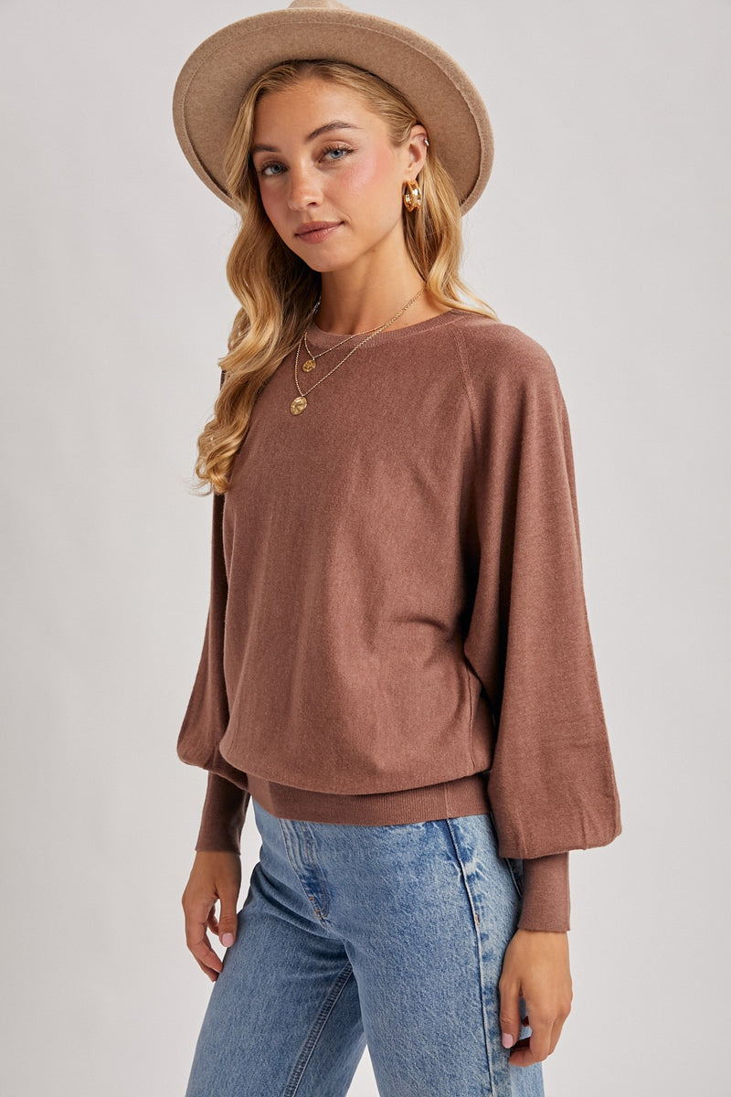 LIGHTWEIGHT KNIT SWEATER - MOCHA
