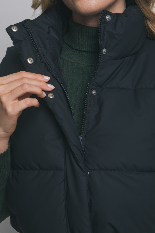 HI NECK CROPPED PUFFER VEST - BLACK