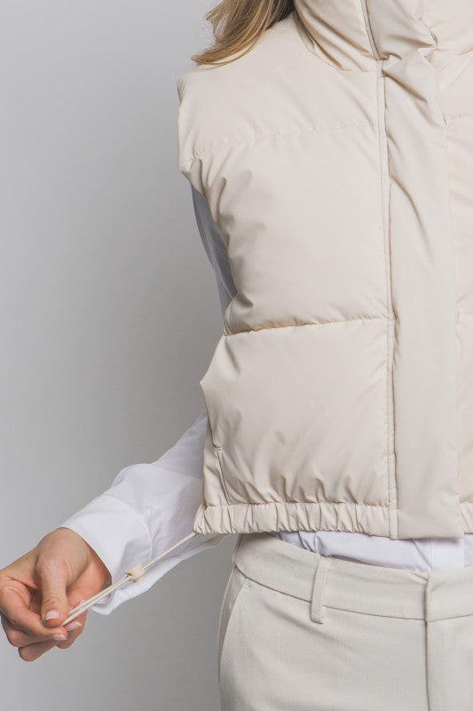 HI NECK CROPPED PUFFER VEST - IVORY