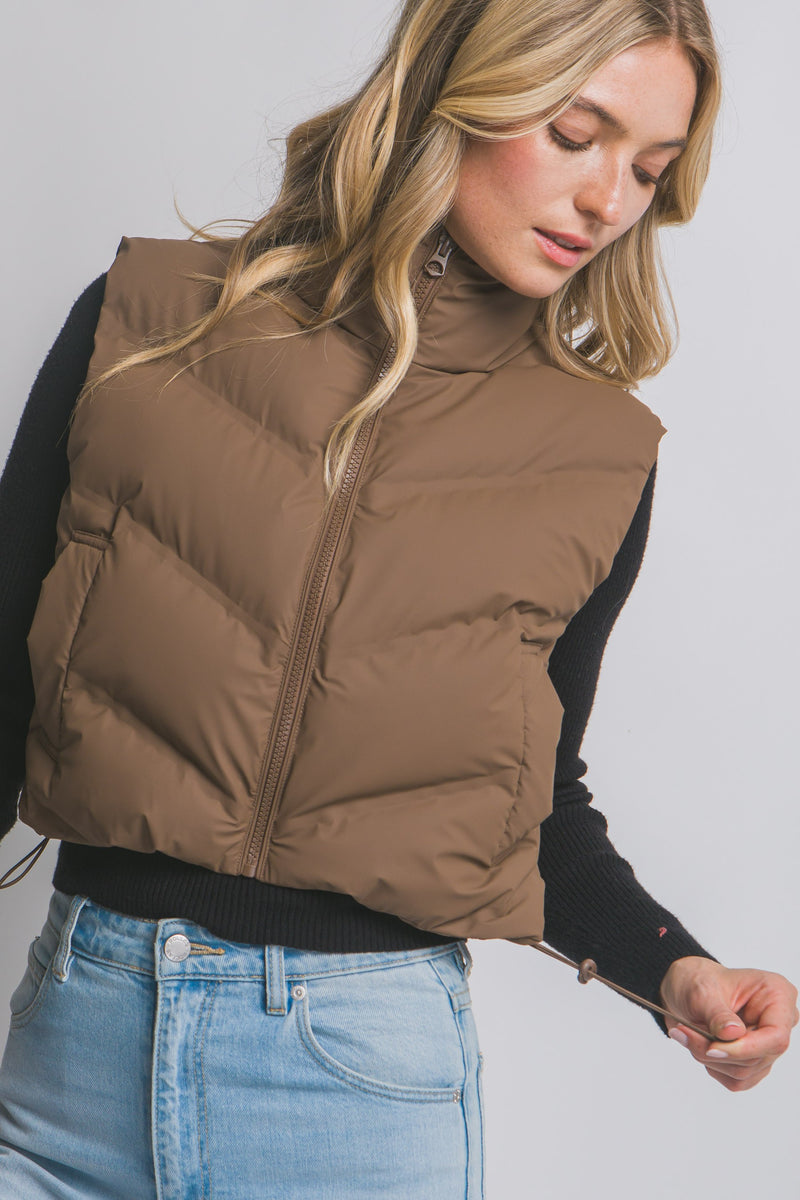 CROPPED PUFFER VEST - CHOCOLATE