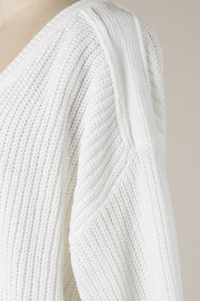 V NECK  DROPPED SHOULDER SWEATER - WHITE