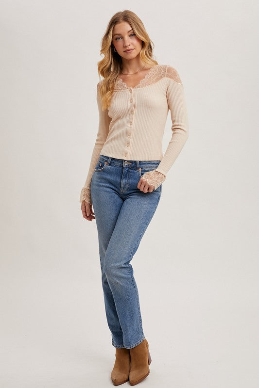 LACE TRIMMED BUTTON DOWN TOP - SHELL