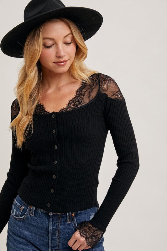 LACE TRIMMED BUTTON DOWN TOP - BLACK