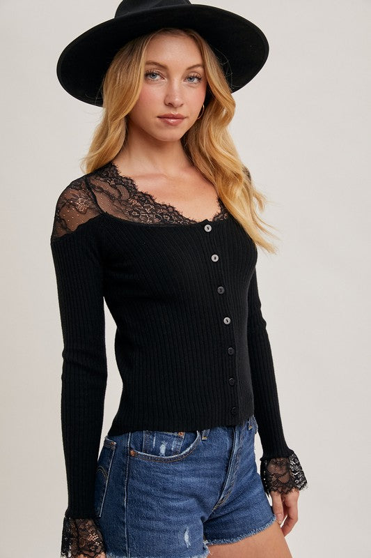 LACE TRIMMED BUTTON DOWN TOP - BLACK