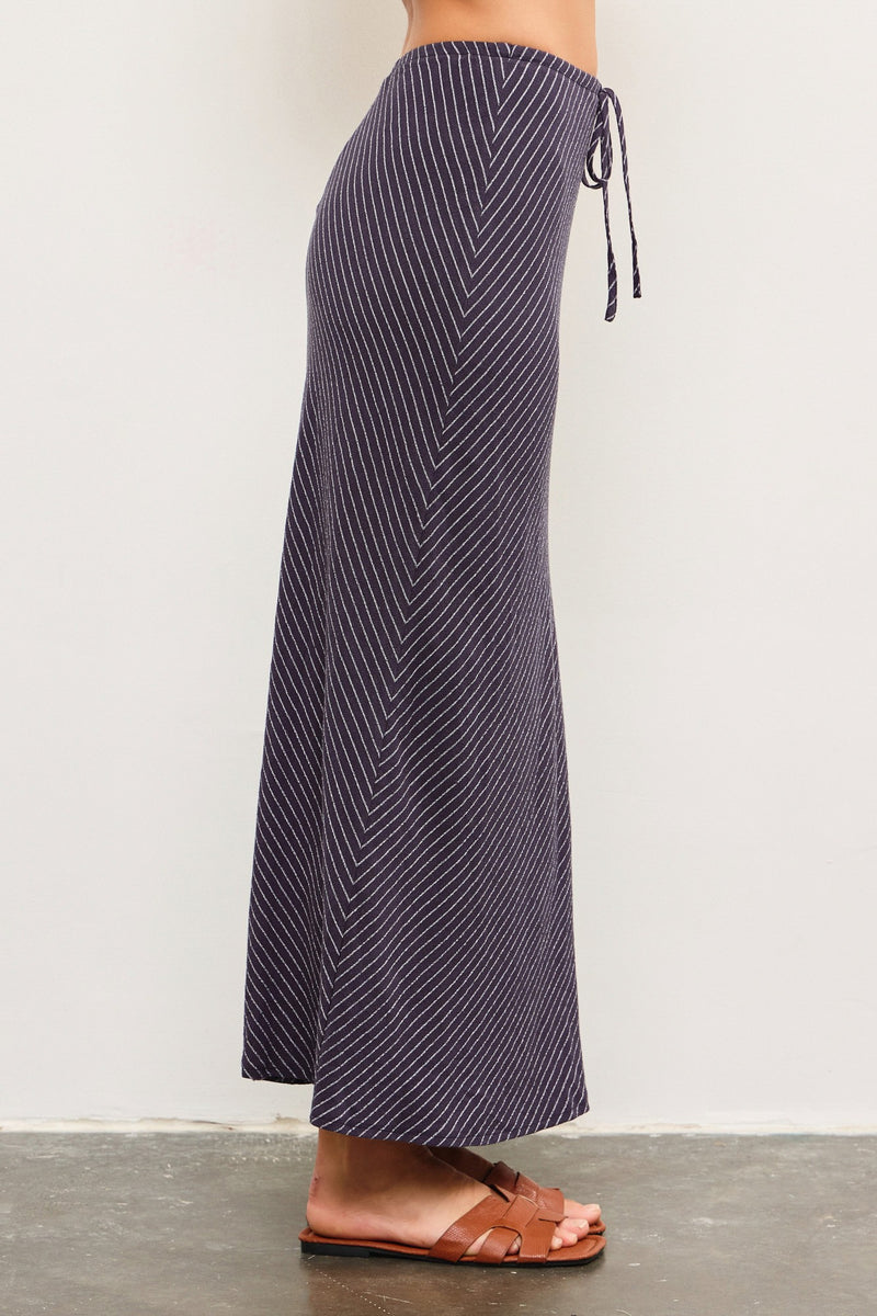 DRAWSTRING BACK SLIT MAXI SKIRT - MIDNIGHT