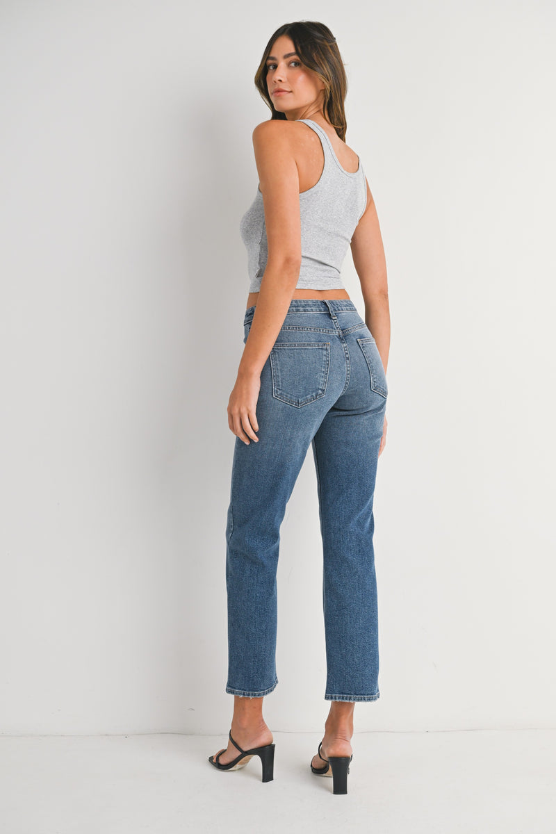 CLEAN MID RISE STRAIGHT JEAN - DARK