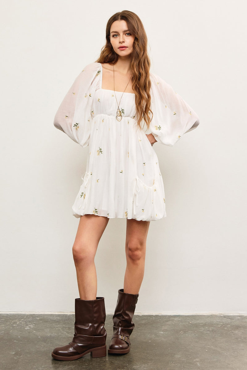 EMBROIDERED FLOWER DRESS - OFF WHITE