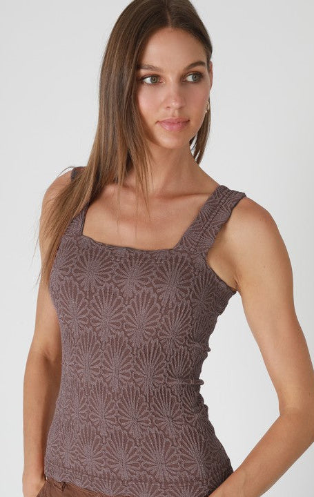 NIKIBIKI JACQUARD TEXTURED TANK  TOP - FRENCH ROAST