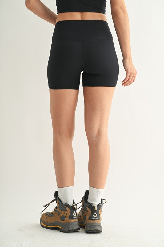 CLOUD LIGHT CONTOUR BIKER SHORTS - BLACK