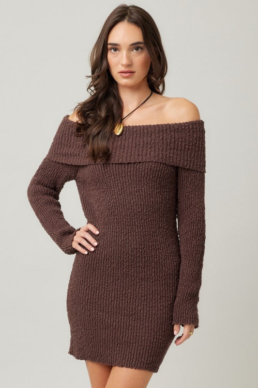 OFF THE SHOULDER SWEATER DRESS - BROWN