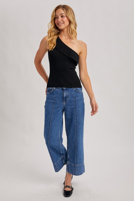 ONE SHOULDER RUFFLE TOP - BLACK