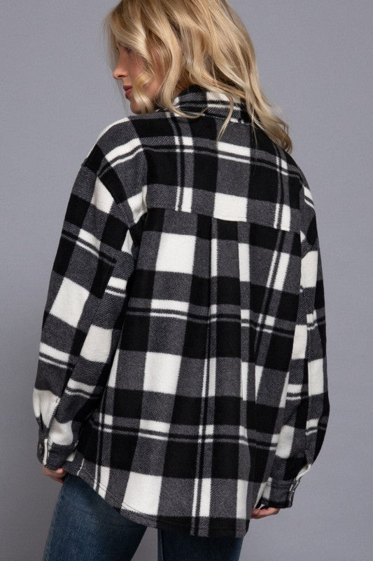 CHECKERED PRINT FLEECE SHACKET - BLACK /WHITE