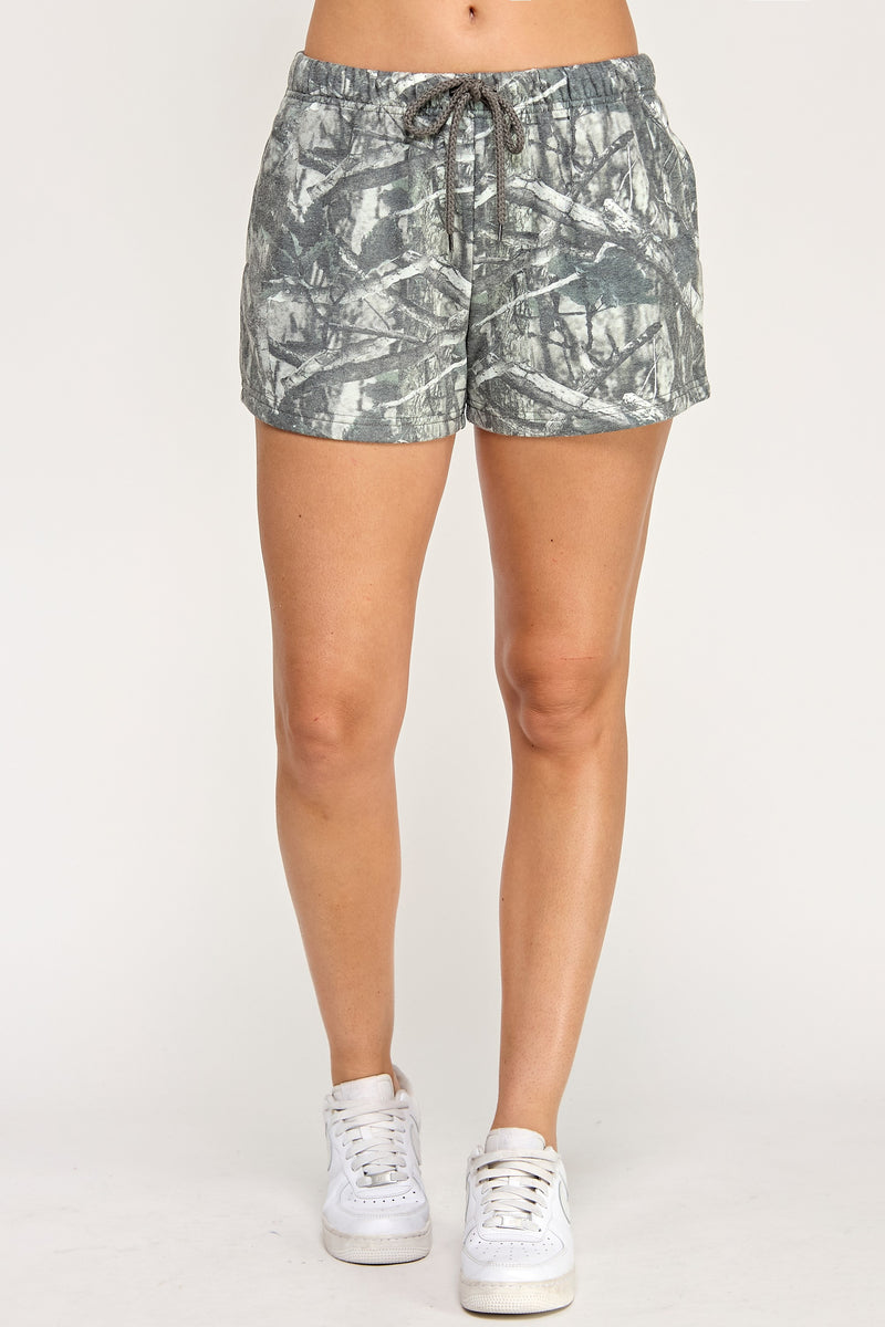 CAMO SHORTS WITH POCKETS - OLIVE CAMO
