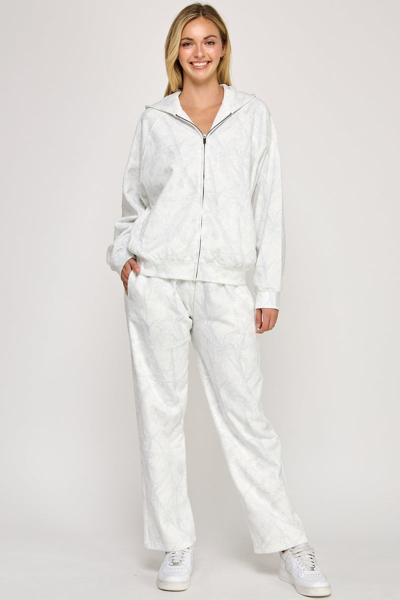 STRAIGHT LEG CAMO SWEATPANTS - WHITE CAMO