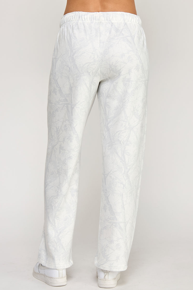 STRAIGHT LEG CAMO SWEATPANTS - WHITE CAMO