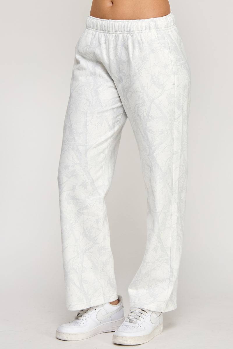 STRAIGHT LEG CAMO SWEATPANTS - WHITE CAMO