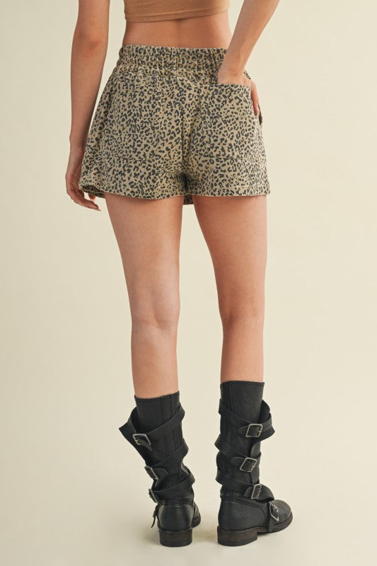 ANIMAL PRINT SKORT - LEOPARD