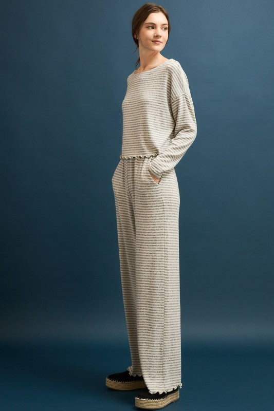 BRUSHED STRIPED LETTUCE HEM TOP - OAT/CHARCOAL