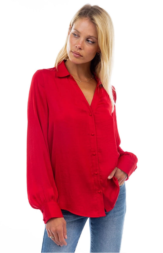 CLASSIC V-NECK BLOUSE - SCARLET