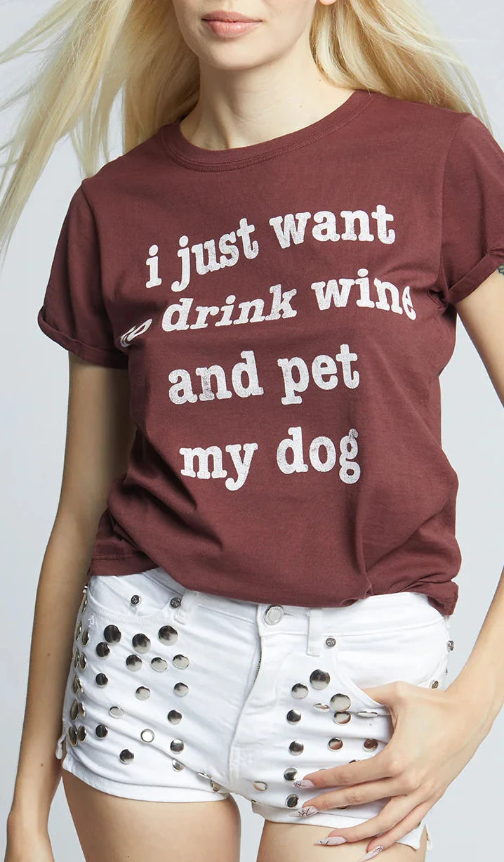RECYCLED KARMA WINE AND DOG LOVER FITTED TEE - VINTAGE WINE