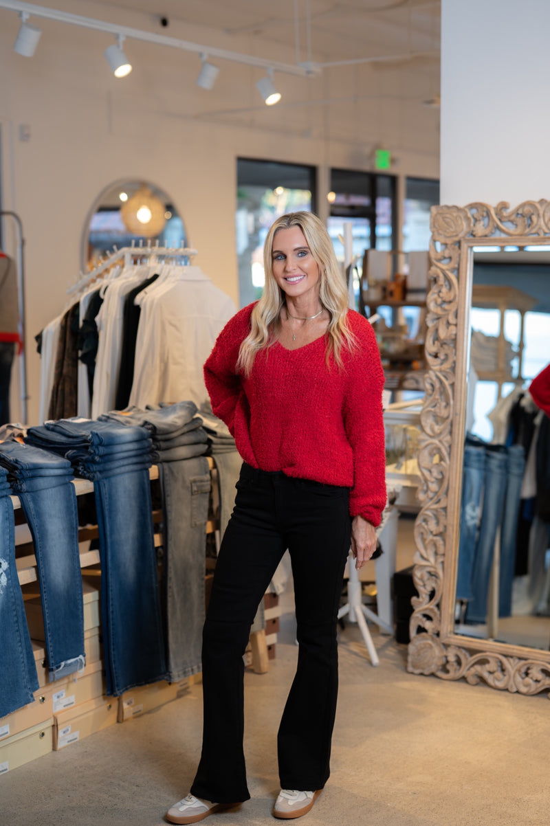 FLUFFY V-NECK CROPPED SWEATER - RED