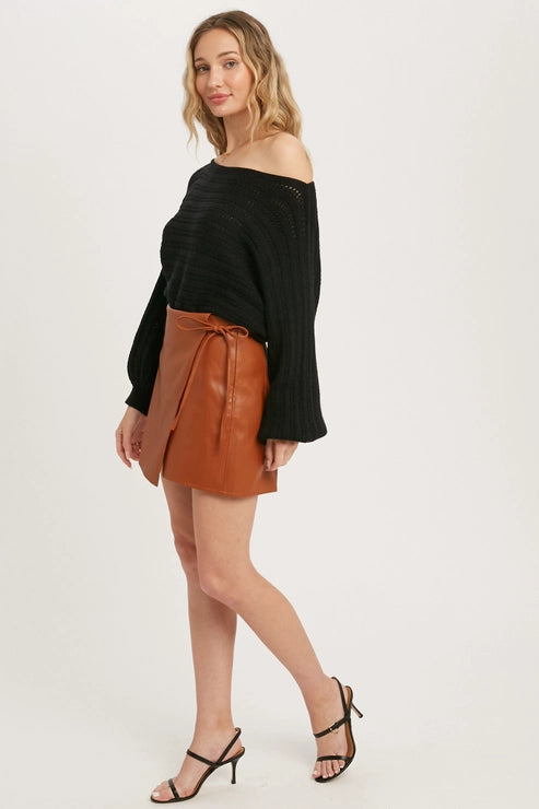 TEXTURED LOOSE KNIT SWEATER - BLACK