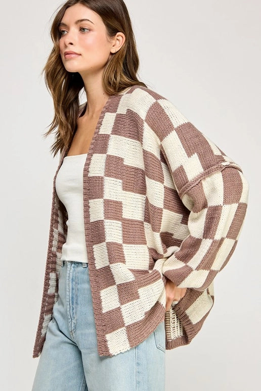 CHECKERED DROPPED SHOULDER CARDIGAN - WHITE/MINK
