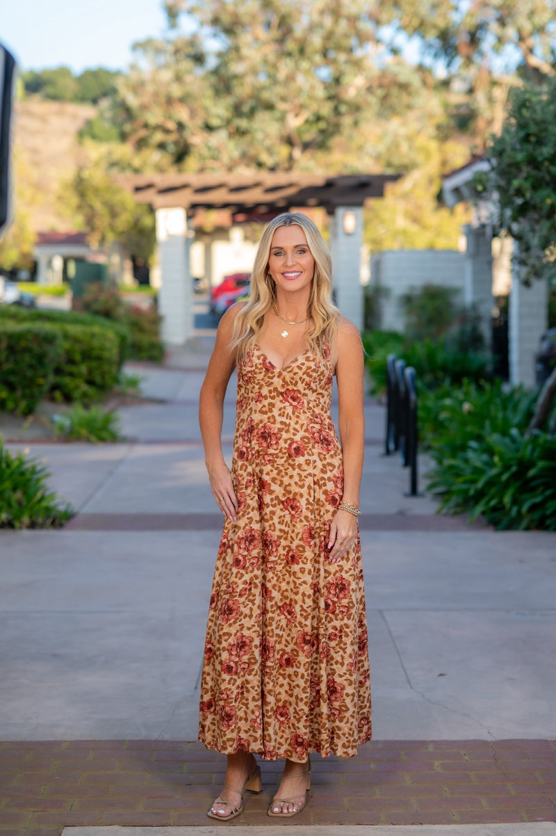 FLORAL PRINT OPEN BACK MAXI DRESS - RUST MULTI