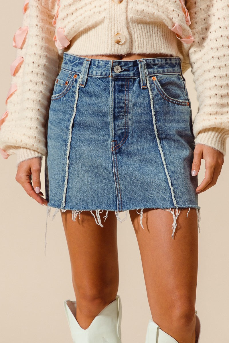 FRAYED HEM DENIM MINI SKIRT - DENIM