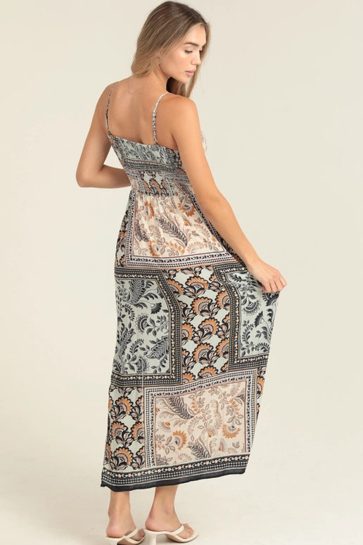 TWIST FRONT CUTOUT MAXI DRESS - MINT