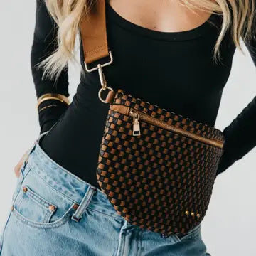 WESTLYN WOVEN BUM BAG - CHECKERED TAN/BLACK