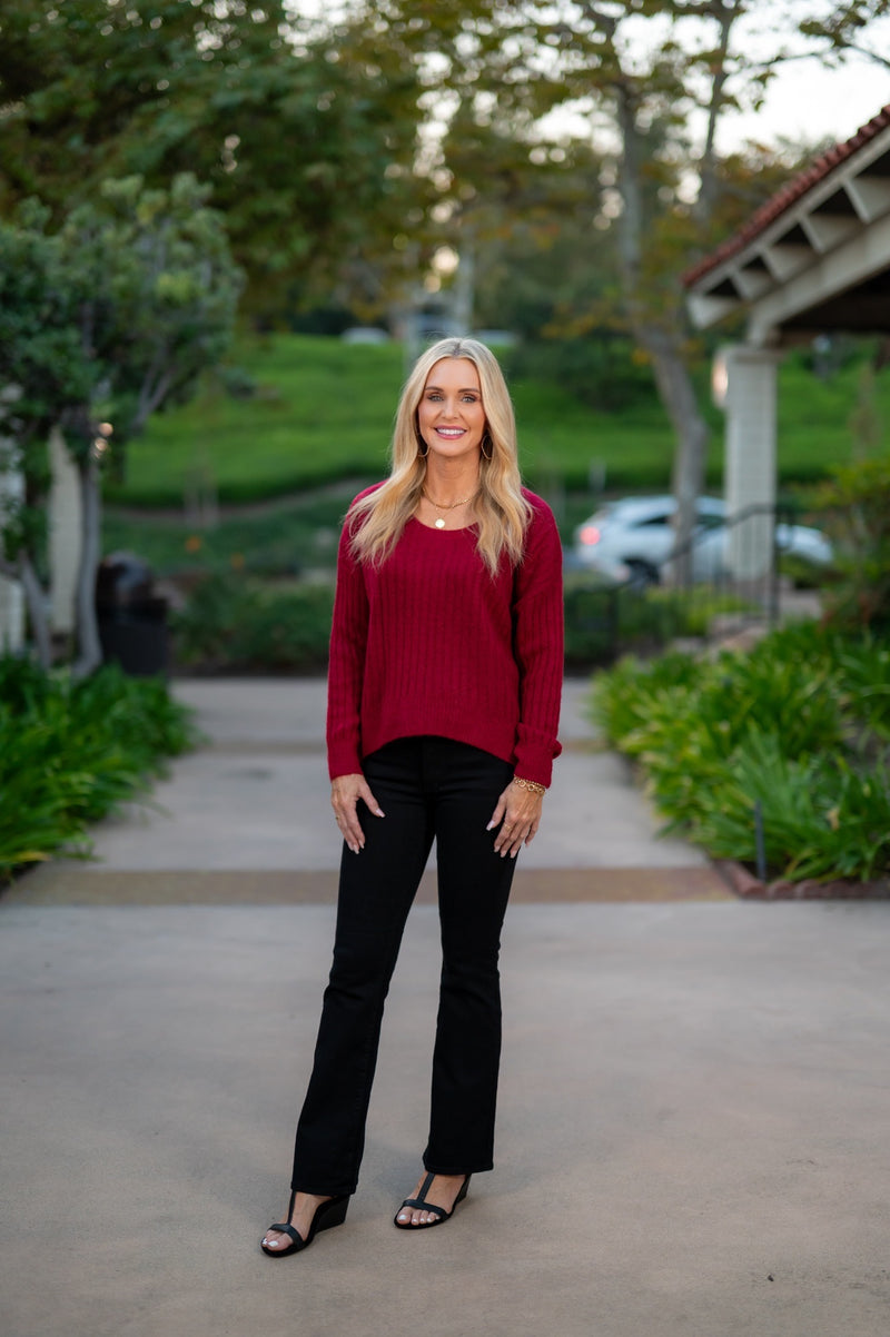 SOFT RIBBED KNIT SWEATER - DARK RED