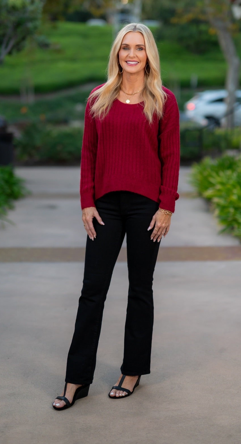 SOFT RIBBED KNIT SWEATER - DARK RED