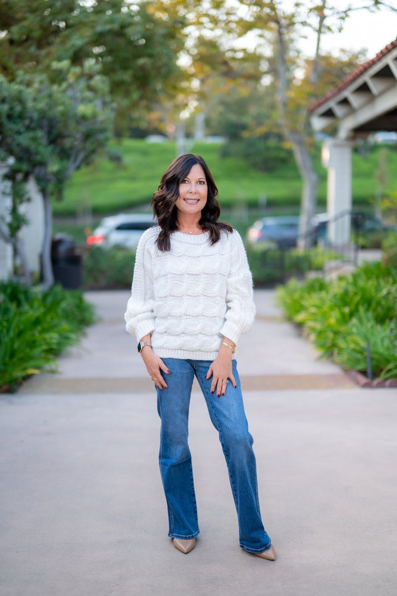 BRAID KNIT COZY SWEATER - WHITE