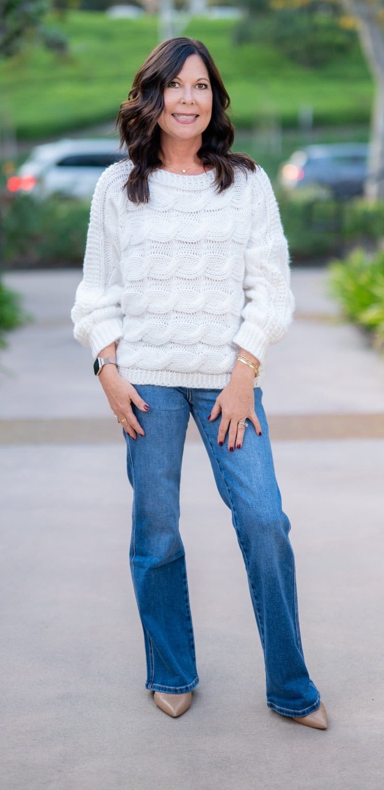 BRAID KNIT COZY SWEATER - WHITE