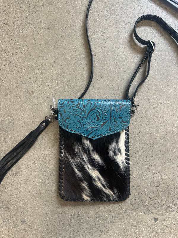 WESTERN COWHIDE PHONE CROSSBODY BAG - TURQUOISE/BLACK