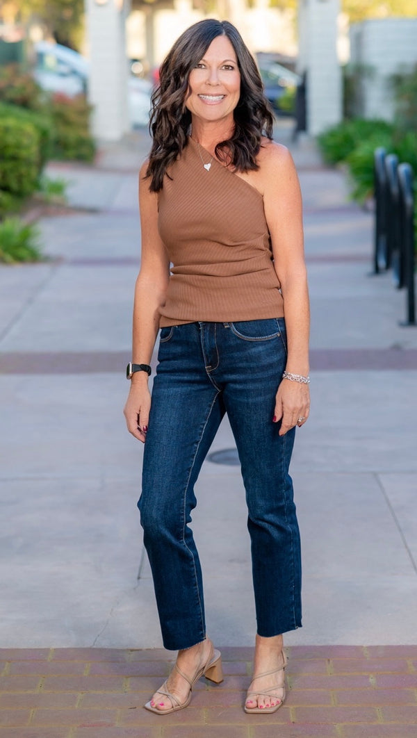 STRETCHY ONE SHOULDER  RIBBED TOP - BROWN